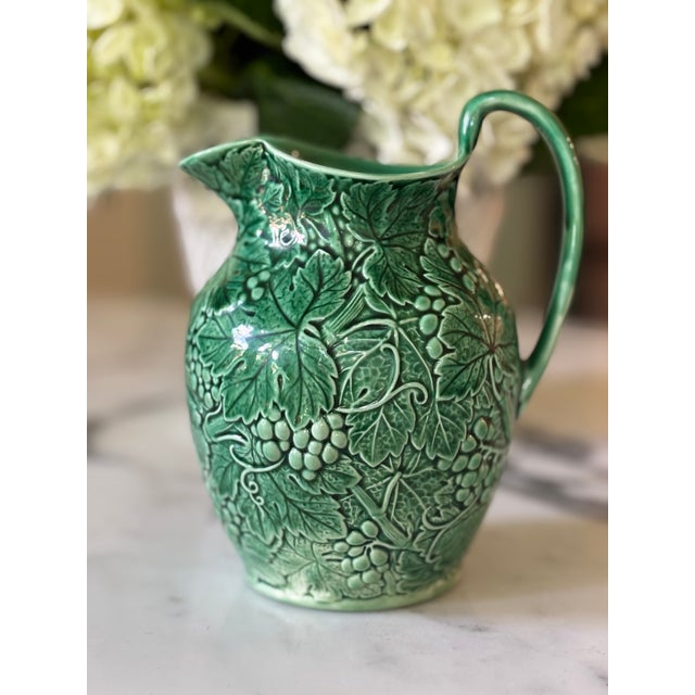Vintage Wedgwood Etruria & Barlaston Green Grapes & Leaves Pitcher MAKER'S MARK: Bottom CIRCA: Mid-20th Century ORIGIN:...
