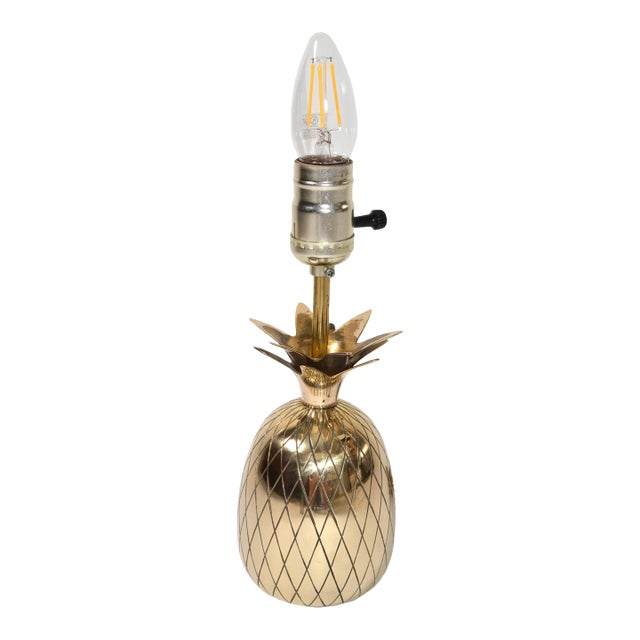 Sculptural Hollywood Regency Polished Bronze Pineapple Table Lamp Bedside Light For Sale