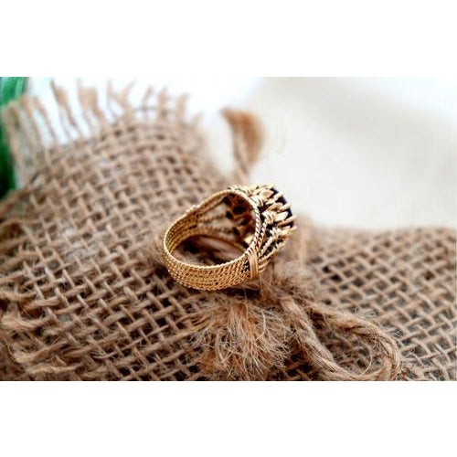 Gold Ring with Grid and Twists For Sale - Image 3 of 8