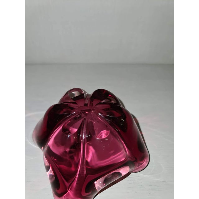 Murano glass, very beautiful shape. Very good condition, no flaws, just light scratches on the bottom. This piece is...