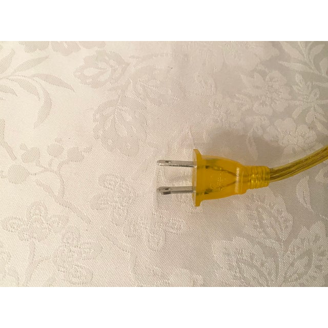 Hollywood Regency Neoclassical Trophy Cup Urn Style Bronze & Black Lamp Vintage Excellent Condition For Sale - Image 3 of 13