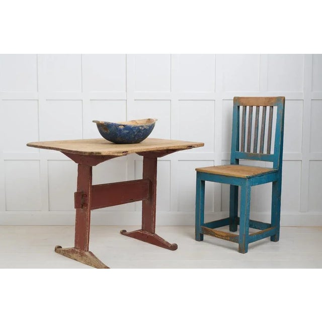 Small Folk Art Table in Pine, 1700s For Sale - Image 3 of 9