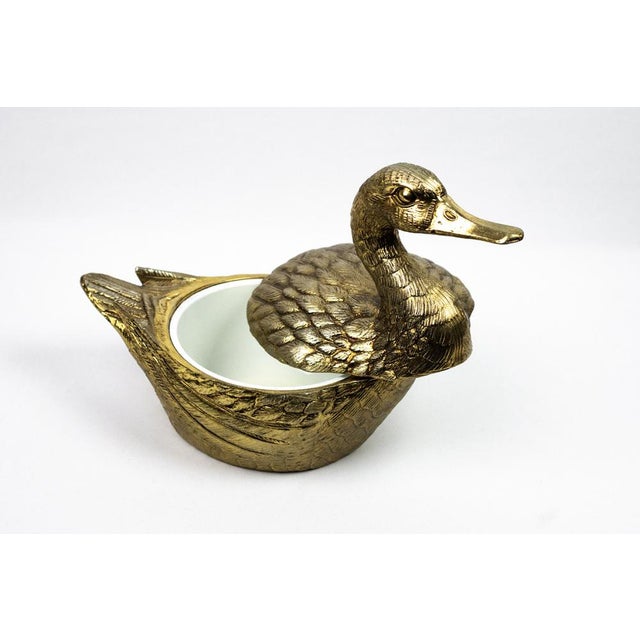 Hollywood Regency Gilt Metal Duck-Shaped Ice Bucket with Hinged Lid and White Lacquered Compartment by Mauro Manetti, 1970s For Sale - Image 12 of 18