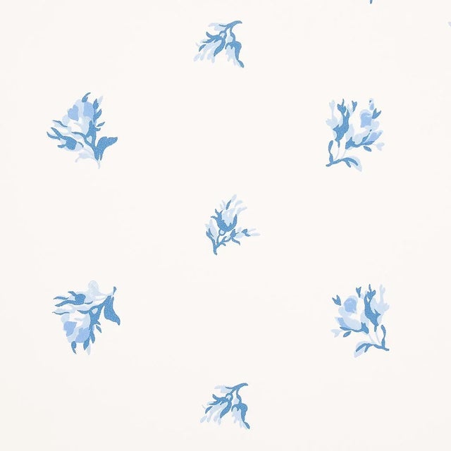 Schumacher Sample - Schumacher Margie Floral Wallpaper in Porcelain For Sale - Image 4 of 5