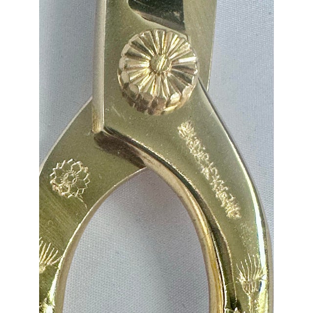 Wood Japanese 24k Gold Plated Bonsai Ikebana Gardening Metal Scissors Kenzan Wood Box Tea Ceremony For Sale - Image 7 of 14
