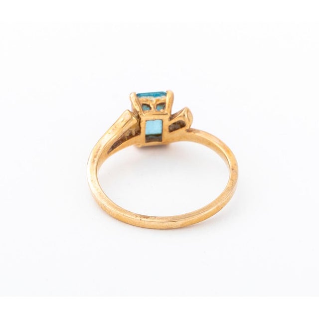 Metal Vintage 10k Yellow Gold & Blue Topaz Ring For Sale - Image 7 of 8