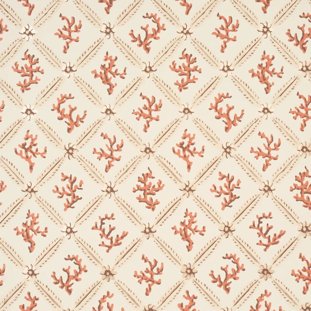 SAMPLE - Schumacher x Timothy Corrigan Corail Leaf Trellis Wallpaper In Silver For Sale