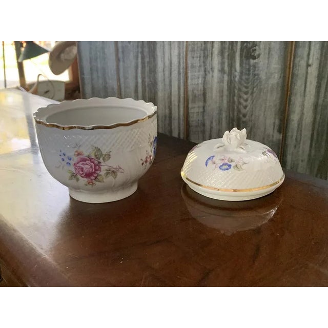 Hungarian Porcelain Trinket Box with Lid from Hollóhaza For Sale - Image 3 of 6