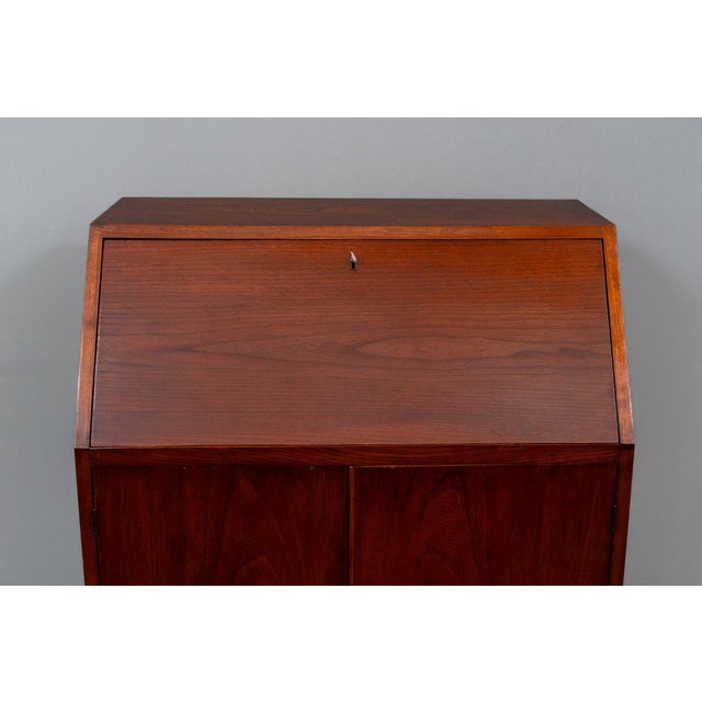Art Nouveau Secretary Desk in Oak, Early 20th Century For Sale - Image 15 of 18