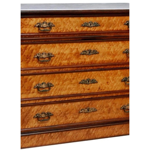 19th Century Italian Birdseye Maple Chest of Drawers For Sale - Image 4 of 10