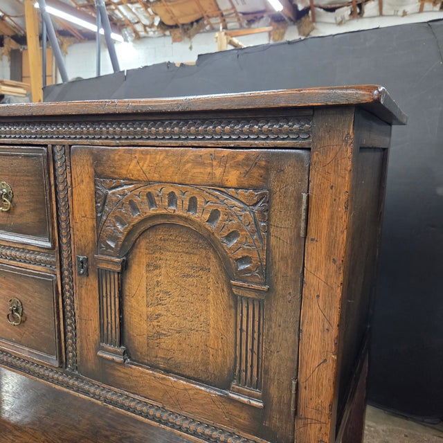 Brown Early 20th Century English Oak Sideboard With Bulbous Front Legs and Potboard Base For Sale - Image 8 of 18