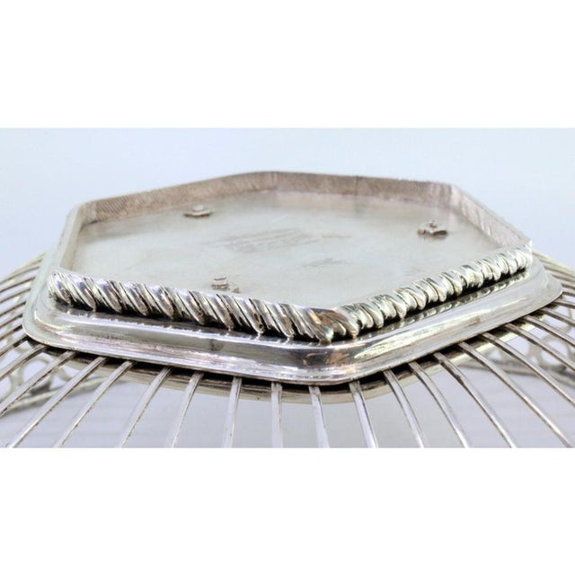 Grid-Shaped Silver Fruit Bowl with Hexagonal Scrolled Frieze For Sale - Image 3 of 8
