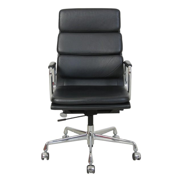 EA219 Softpad Office Chair in Black Leather by Charles Eames, 2000s For Sale