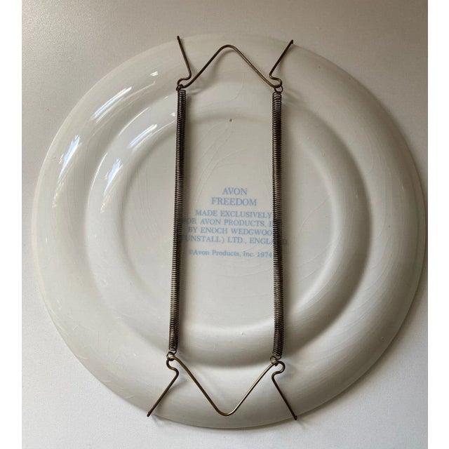 Vintage 1974 Avon Freedom Collector's Plate - Flag, Eagle & Drum" Wedgwood Edt For Sale In Philadelphia - Image 6 of 8