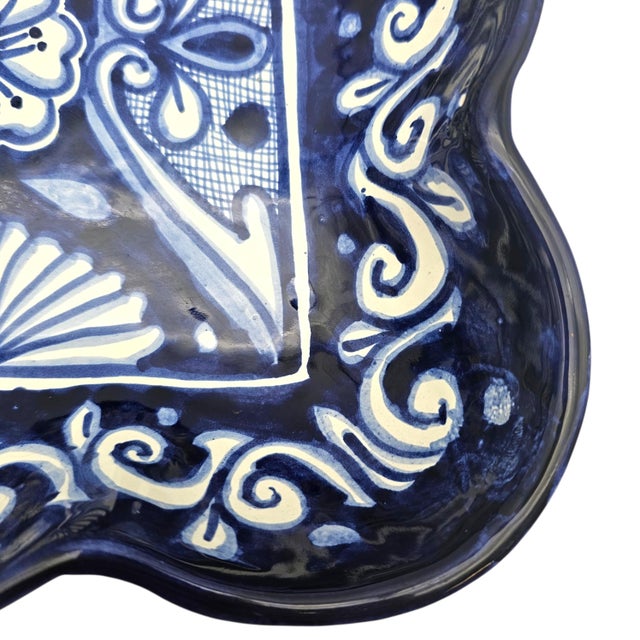 1980s Talavera Hand Painted Cobalt Blue Serving Bowl Set Mexico 3 Piece 10.5" For Sale - Image 12 of 18