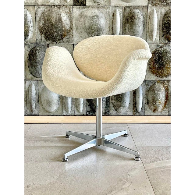 Little Tulip Chair by Pierre Paulin for Artifort, 1960s, in Flawless conditions. Designed 1960 to 1969 I have official...