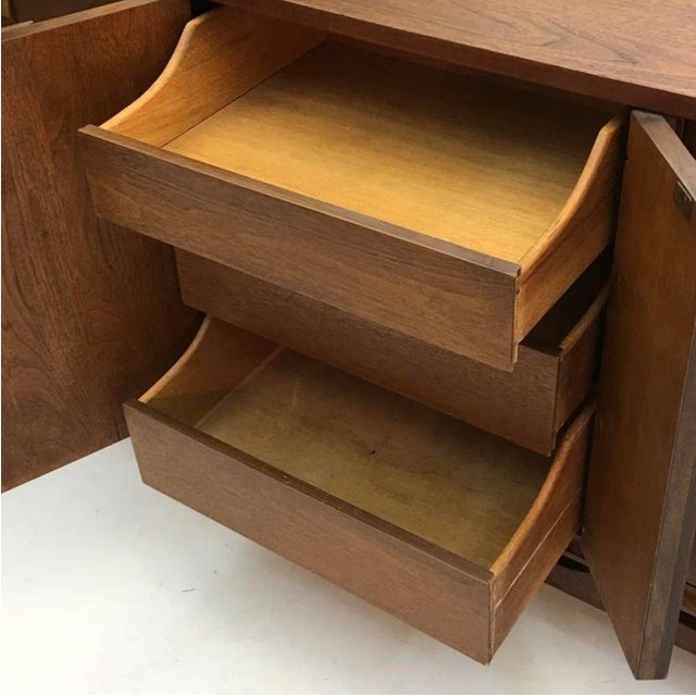 Mid-Century Modern 1960s "Brasilia Premier" by Broyhill Triple Dresser and Mirror, Attributed For Sale - Image 3 of 11