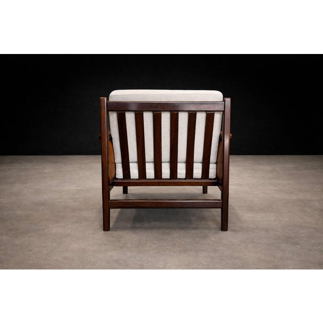 Mid-Century Modern Brazilian Modern Armchair in Rosewood, Leather & Linen, Fatima, 1960s For Sale - Image 3 of 12