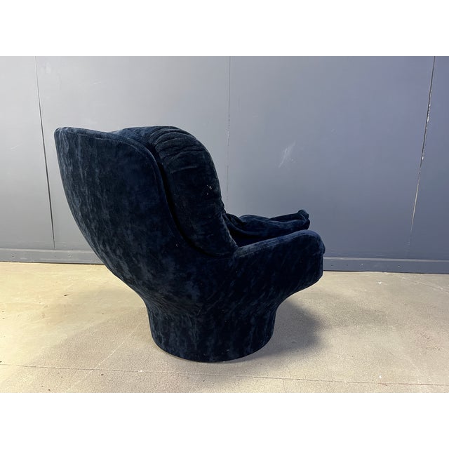 Airborne Blue Velvet Karate Lounge Chair from Michel Cadestin, France, 1970s For Sale - Image 4 of 10