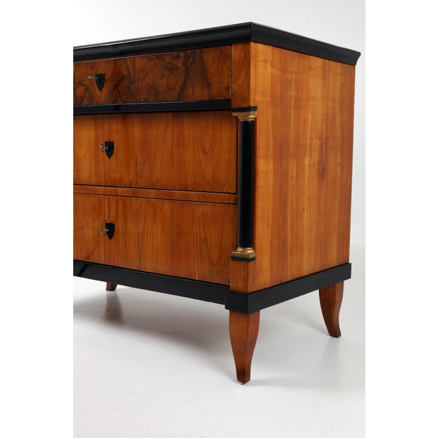 Biedermeier Chest of Drawers in Cherry Wood, 1820 For Sale - Image 16 of 18