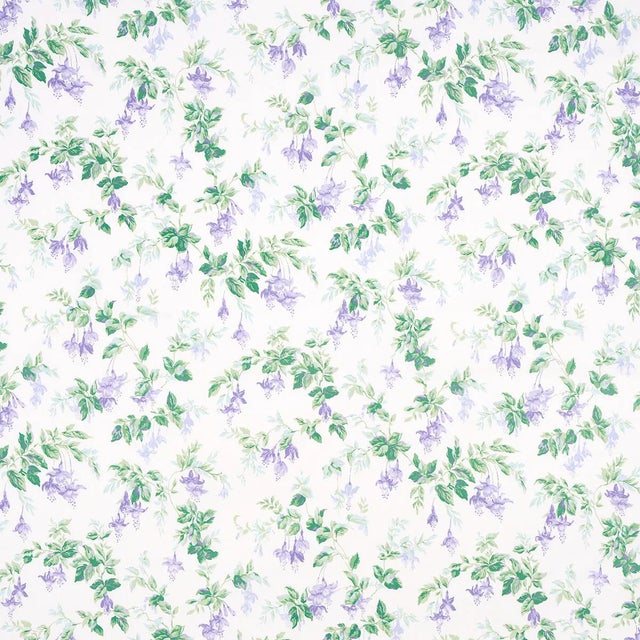Sample - Schumacher Garden Gate Chintz Fabric in Lavender For Sale