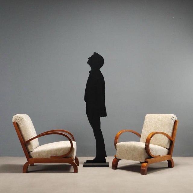 Elegant pair of armchairs in curved wood, solid wood and walnut veneer, spring padding, iridescent velvet upholstery, Very...