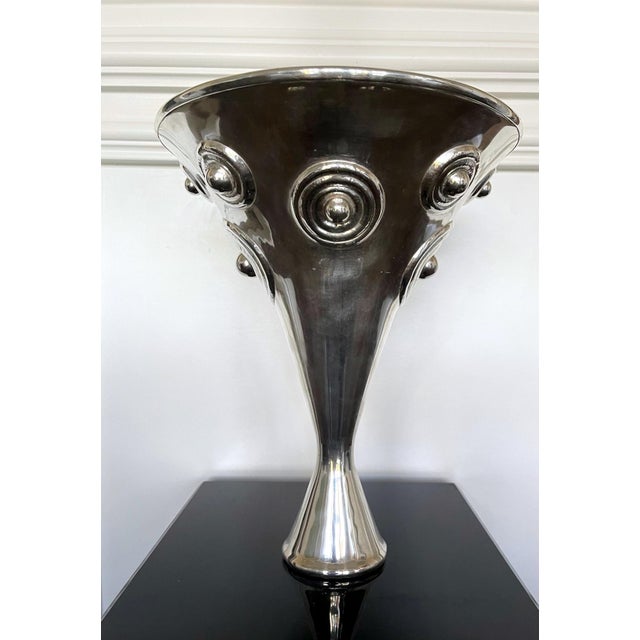 Large and Stunning Sculptural Silver Vessel Graziella Laffi For Sale - Image 14 of 18