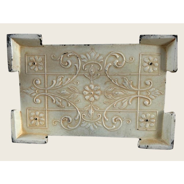 1900 - 1909 Antique Art Nouveau Jewelry or Trinket Box With Floral Decoration For Sale - Image 5 of 7