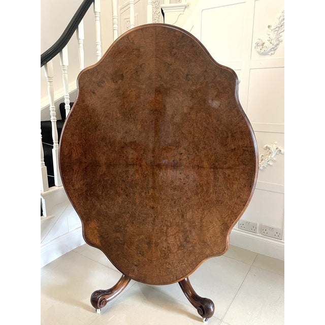 Victorian 6-Seater Centre or Dining Table in Burr Walnut, 1850s For Sale - Image 18 of 18