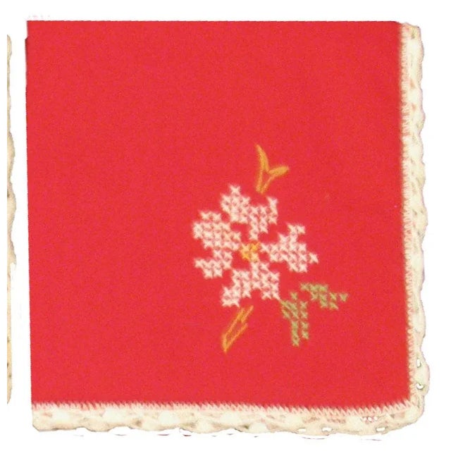 Last chance to purchse these sweet red cotton embroidered napkins. Final markdown taken. Darling vintage red cotton cross-...