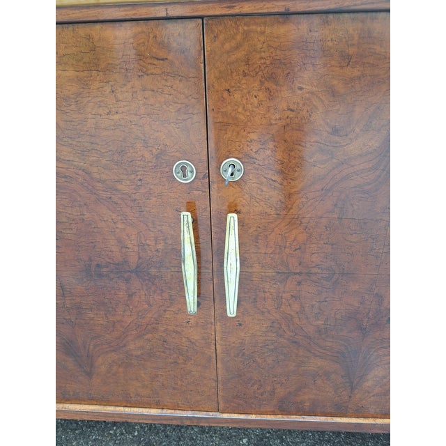 Vintage Sideboard in in Walnut Root and Maple Wood with Brass Details, 1940s For Sale - Image 13 of 18