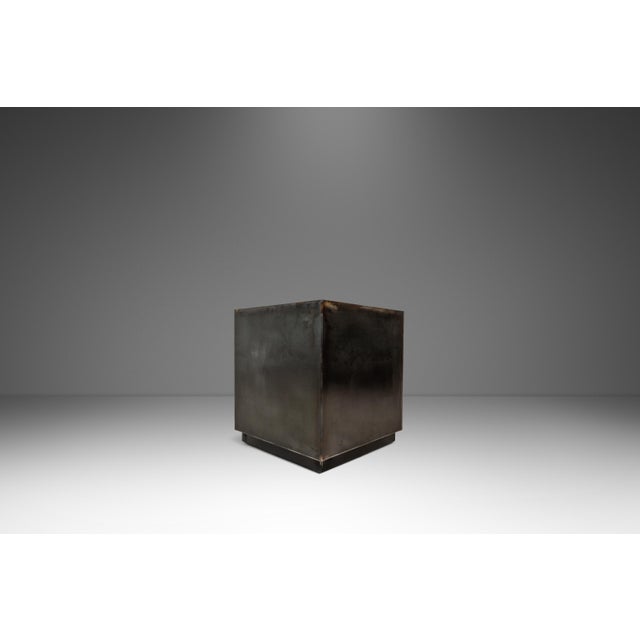 Black Set of Two (2) Mid-Century Modern Industrial Brutalist Cubes / End Tables / Pedestals in Patinaed Metal, Usa, C. 1970s For Sale - Image 8 of 17