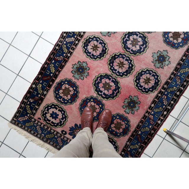 A Charming Vintage Malayer Rug Discover this captivating vintage Malayer rug, hand-knotted from pure wool in the Middle...