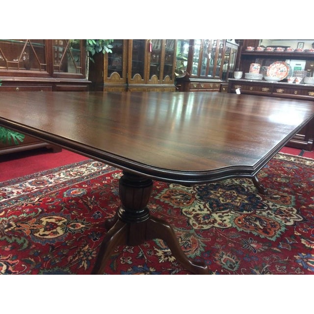 English Vintage Mahogany Dining Table, Jamestown Sterling Furniture For Sale - Image 3 of 10