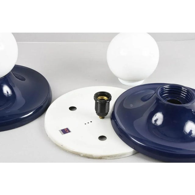 Mid-Century Italian Blue Metal Light Ball Sconce by Achille Castiglioni for Flos, 1960s For Sale - Image 16 of 18