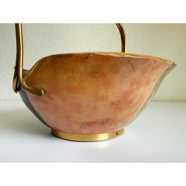 Aldo Tura for Macabo Cusano Goat Leather, Wood, & Brass Handled Bowl, Italy 1960s For Sale - Image 11 of 13
