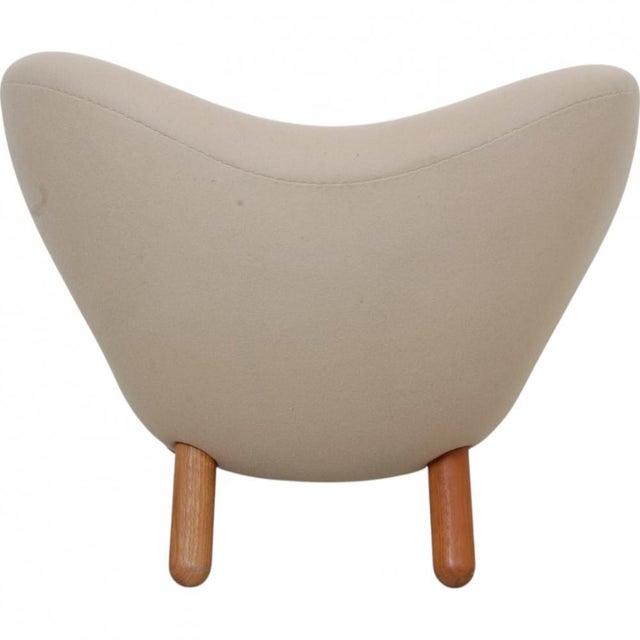 Pelikan Chair in Beige Fabric by Finn Juhl For Sale - Image 3 of 13