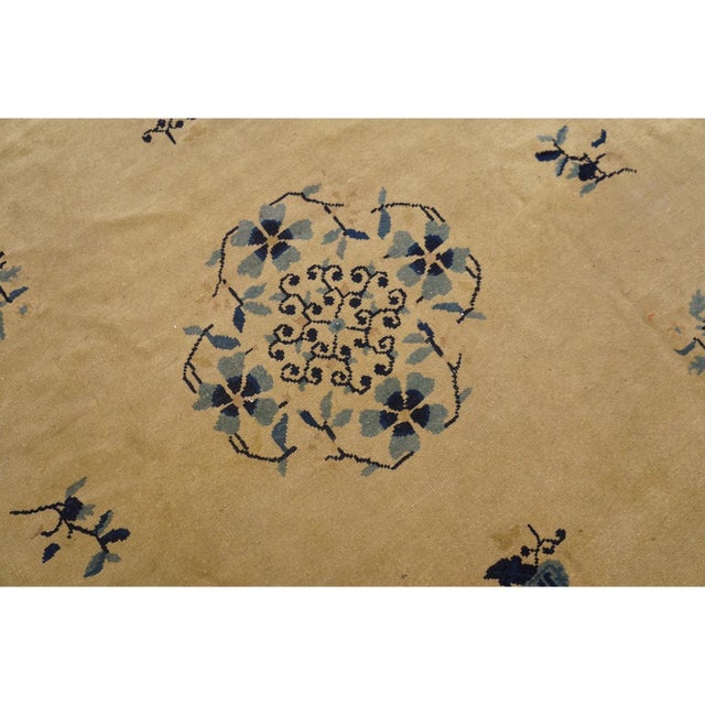 1900s Beige Floral Minimalist Deco Antique Peking Wool Knotted Small Rug For Sale - Image 9 of 10