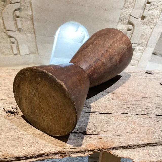 1970s Mexican Palo Fierro Solid Wood Chalice Vase For Sale In San Diego - Image 6 of 8