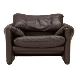 Maralunga Armchair by Vico Magistretti for Cassina, 1970s For Sale