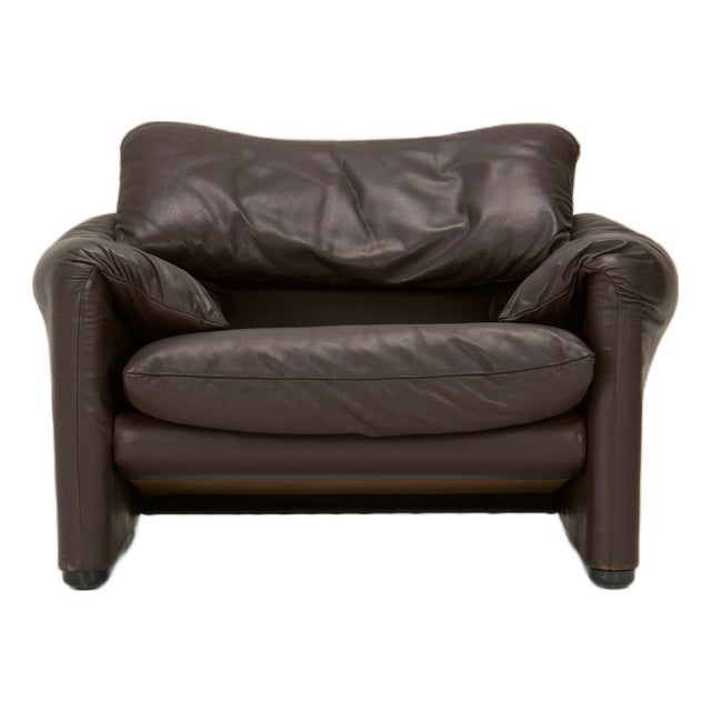 Maralunga Armchair by Vico Magistretti for Cassina, 1970s For Sale