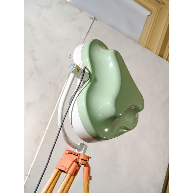 White and Green Operating Hospital Floor Spotlight by Heraeus Hanaulux, London, 1990s For Sale - Image 13 of 18