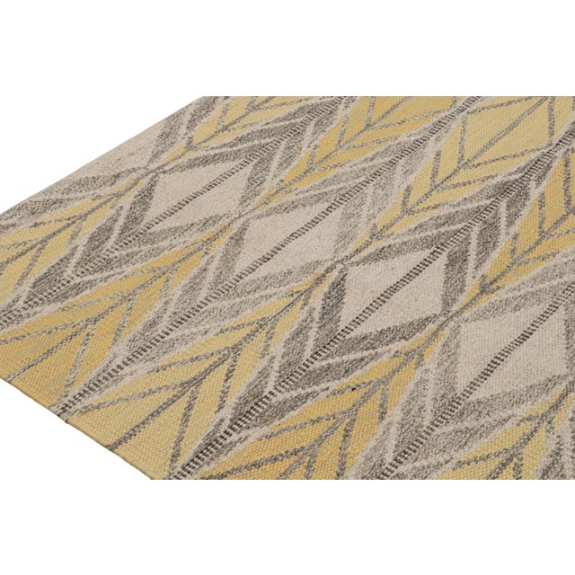 Rug & Kilim’s Scandinavian Style Custom Kilim in Gold & Gray Geometric Patterns For Sale In New York - Image 6 of 7