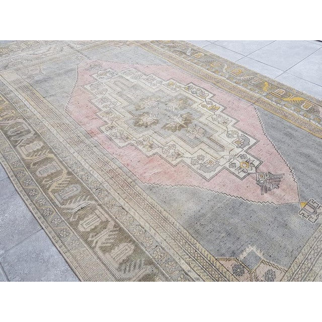 Vintage Soft Faded Aztec Rug, 1960s For Sale - Image 9 of 11