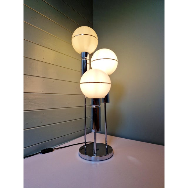 Metal Space Age Floor Lamp in Chromed Metal and White Opaline Glass Globe from Sölken Leuchten, 1970 For Sale - Image 7 of 14