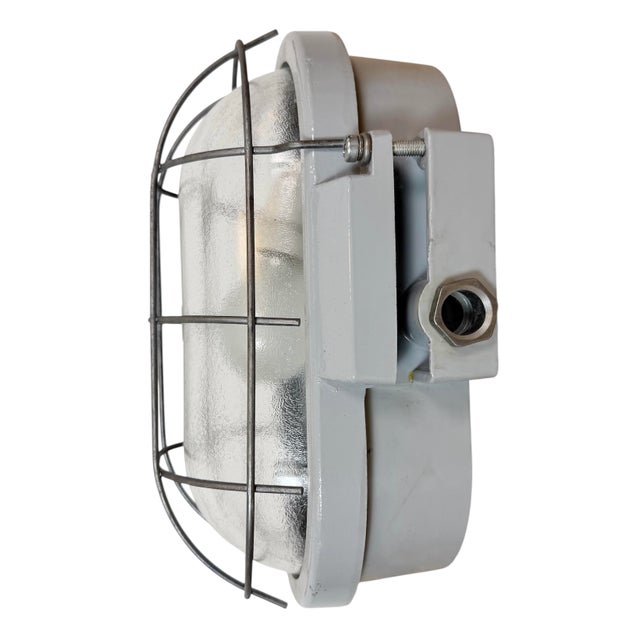 Vintage Industrial Cast Aluminium Wall Light from Elektrosvit, 1970s For Sale - Image 17 of 17