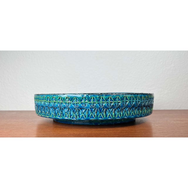 Ceramic Large Mid-Century Modern Rimini Blu Pottery Bowl by Aldo Londi for Bitossi, Italy, 1960s For Sale - Image 7 of 18