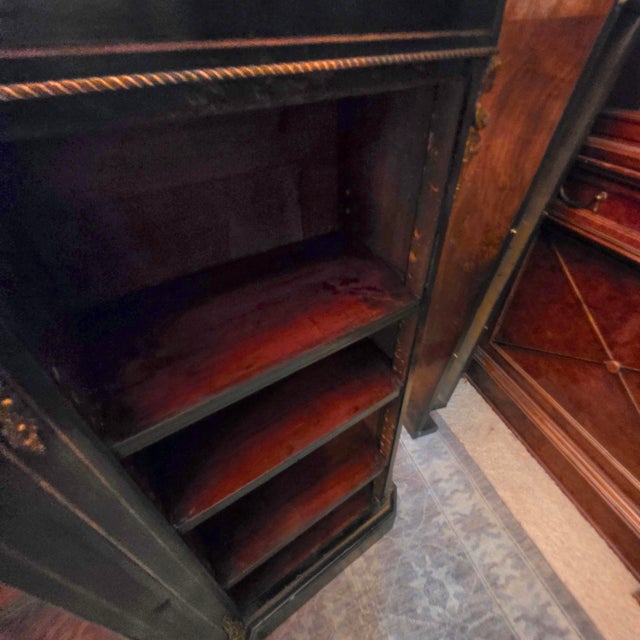 Late 19th Century Rare Victorian Ebonized Display Side Cabinet With Clear Glass Door, Gilt Caryatids & Edwards & Roberts Provenance, London, Circa 1870 For Sale - Image 5 of 14