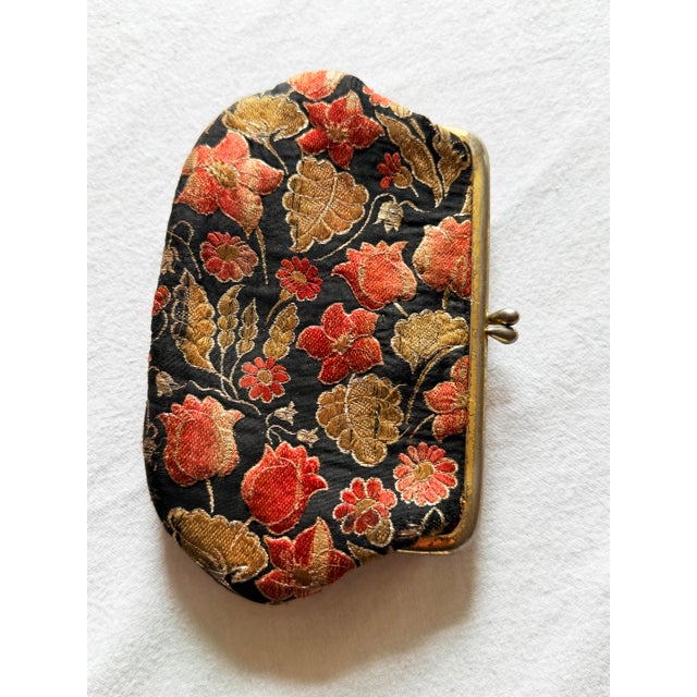 Metal Vintage Mid-Century Modern Japanese Floral Brocade Kiss-Lock Coin Purse For Sale - Image 7 of 7