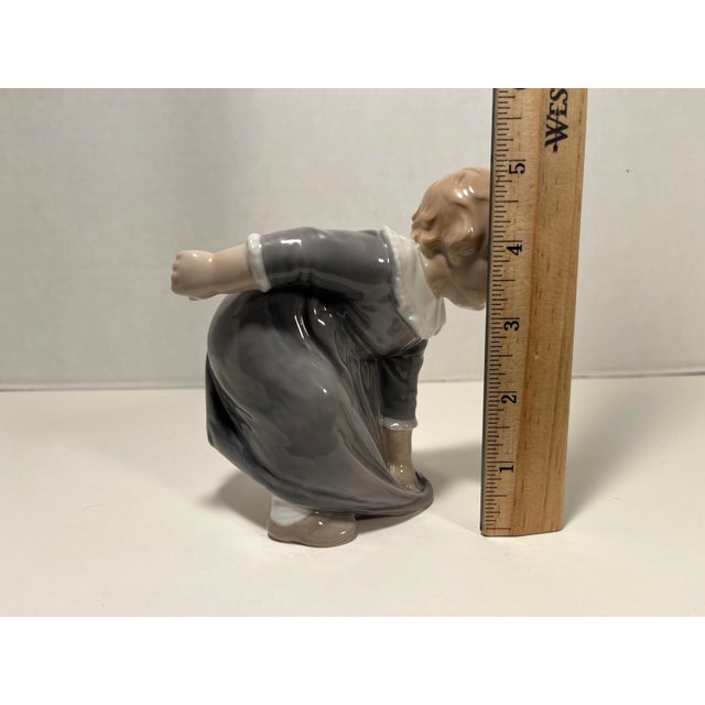 Ceramic Bing & Grondahl Vintage Porcelain Figurine #1995 Girl in Dress Mint Condition! For Sale - Image 7 of 9
